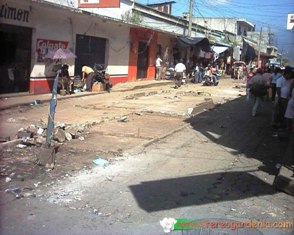 Calles Desalojadaas 22 de Noviembre 2006  gente de Coatepeque 34